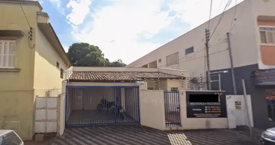 Casa com 2 Quartos à venda, 69m² no Centro, Uberaba