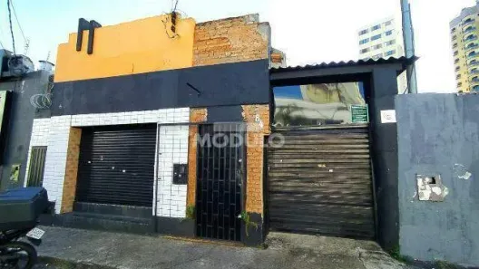 Prédio Comercial para alugar, 265m² no Fundinho, Uberlândia