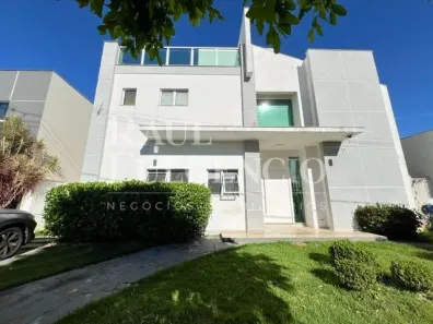 Sobrado com 3 Quartos para alugar, 220m² no Operária, Londrina