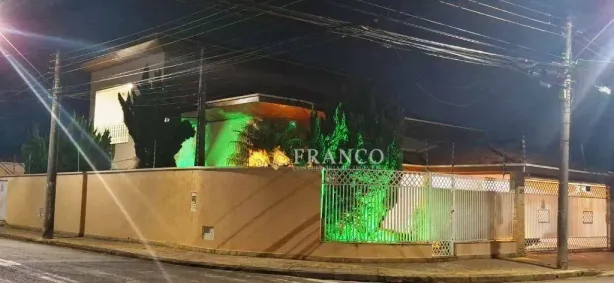 Casa com 5 Quartos à venda, 291m² no Jardim Ana Emilia, Taubaté