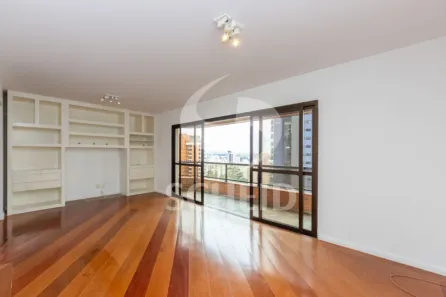 Apartamento com 3 Quartos à venda, 220m² no Vila Suzana, São Paulo