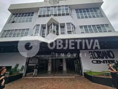 Sala Comercial para alugar, 32m² no Centro, Uberlândia