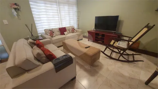 Casa com 3 Quartos à venda, 155m² no Jardim Aeroporto, São Paulo