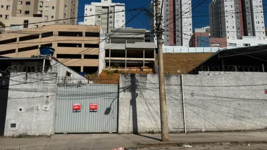 Lote/Terreno à venda, 467m² no Buritis, Belo Horizonte