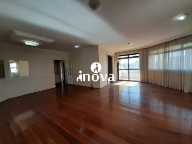 Apartamento com 4 Quartos à venda, 194m² no São Sebastião, Uberaba