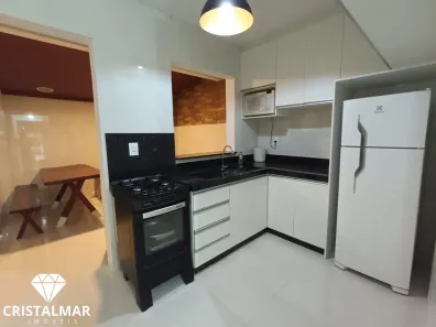 Sobrado com 2 Quartos à venda, 62m² no Bombas, Bombinhas