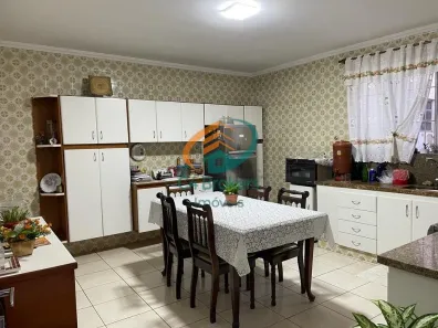 Sobrado com 3 Quartos à venda, 276m² no Vila Augusta, Guarulhos