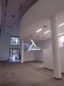 Ponto Comercial para alugar, 600m² no Cidade Monções, São Paulo