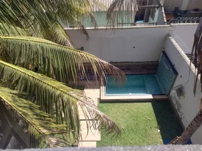 Sobrado com 3 Quartos à venda, 250m² no Parque Trindade III, Aparecida de Goiânia