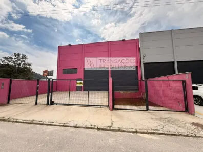 Galpão/Depósito/Armazém para alugar, 680m² no Aririú, Palhoça