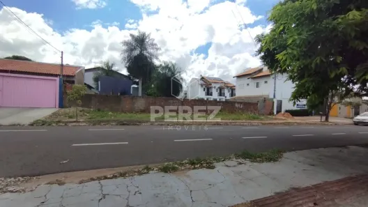 Lote/Terreno à venda, 768m² no Jardim dos Estados, Campo Grande