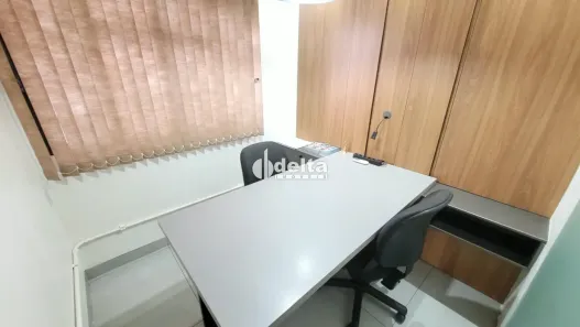 Ponto Comercial para alugar, 15m² no Cazeca, Uberlândia