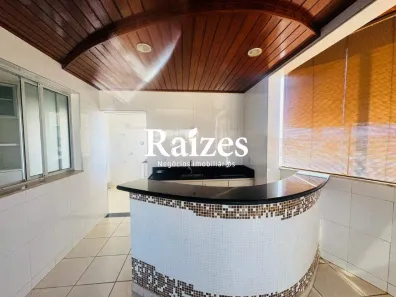 Cobertura com 3 Quartos para alugar, 211m² no Santa Mônica, Uberlândia