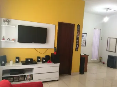Casa com 2 Quartos à venda, 184m² no Marechal Hermes, Rio de Janeiro
