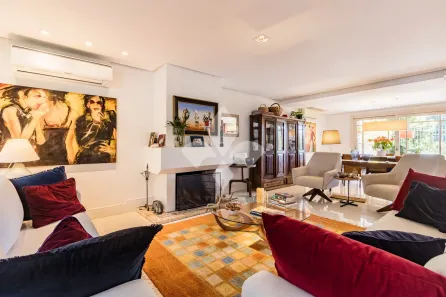 Casa de Condomínio com 3 Quartos à venda, 324m² no Três Figueiras, Porto Alegre