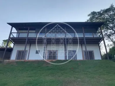 Casa com 3 Quartos à venda, 230m² no Centro, Embu-Guaçu