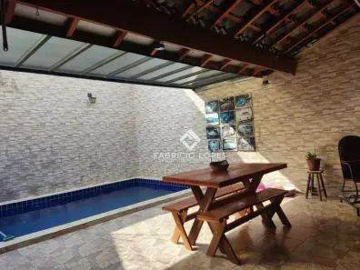 Casa com 3 Quartos à venda, 165m² no Loteamento Villa Branca, Jacareí