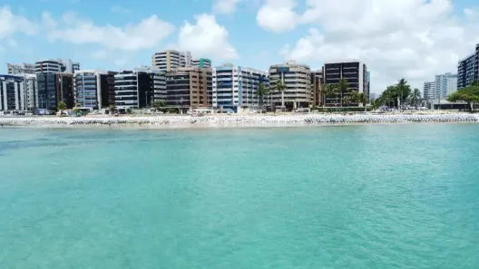 Apartamento com 2 Quartos para alugar, 57m² no Ponta Verde, Maceió
