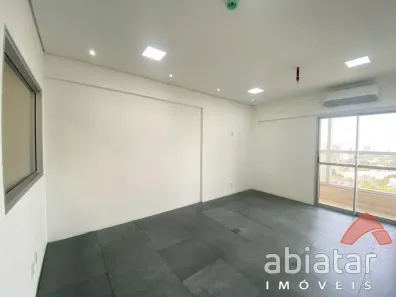 Sala Comercial para alugar, 60m² no Real Parque, São Paulo