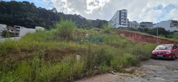 Lote/Terreno à venda, 600m² no Lourdes, Juiz de Fora