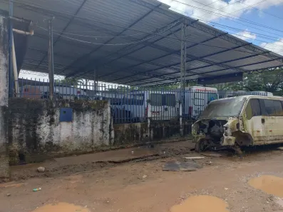 Galpão/Depósito/Armazém à venda, 975m² no Santos Dumont, Maceió