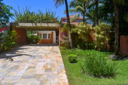 Casa de Condomínio com 4 Quartos à venda, 277m² no Jardim Acapulco, Guarujá