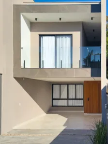 Sobrado com 3 Quartos para venda ou aluguel, 143m² no Bom Retiro, Joinville
