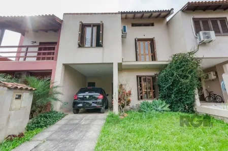 Casa de Condomínio com 3 Quartos à venda, 215m² no Guarujá, Porto Alegre