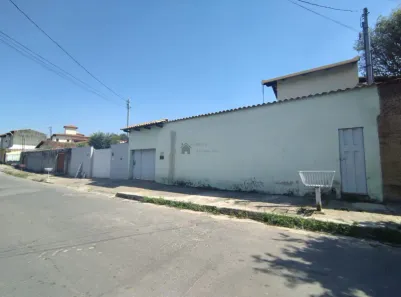 Casa com 5 Quartos à venda, 250m² no Alvorada, Contagem