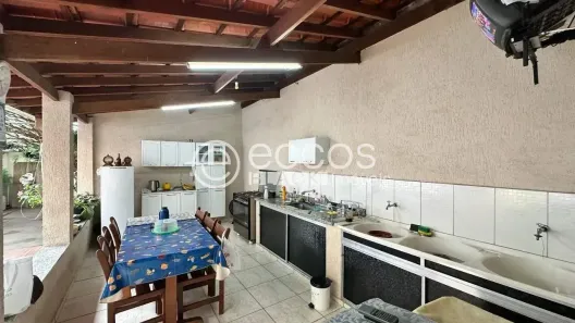 Casa com 3 Quartos à venda, 193m² no Residencial Estados Unidos, Uberaba