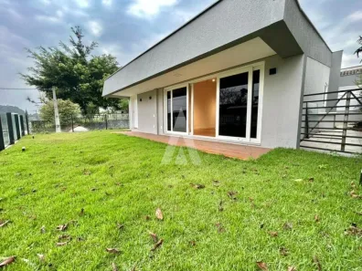 Casa com 3 Quartos à venda, 265m² no Floresta, Joinville