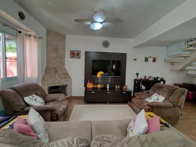 Casa de Condomínio com 4 Quartos à venda, 154m² no Granja Viana, Cotia