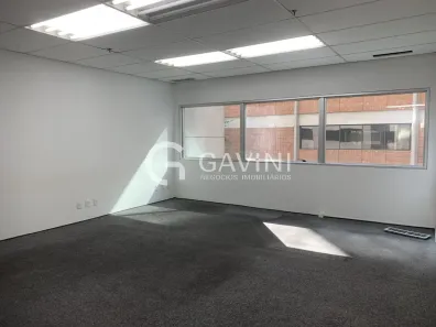 Sala Comercial à venda, 32m² no Vila Olímpia, São Paulo