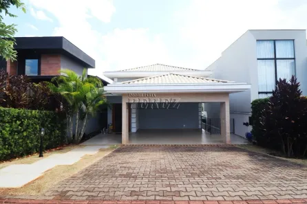 Casa de Condomínio com 3 Quartos à venda, 226m² no Conjunto Habitacional Alexandre Urbanas, Londrina