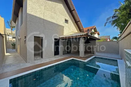 Casa com 3 Quartos à venda, 306m² no Jardim Imperador, Peruíbe