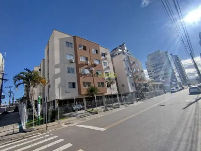 Apartamento com 2 Quartos para alugar, 59m² no Nossa Senhora do Rosário, São José