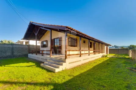 Casa com 3 Quartos à venda, 100m² no Oficinas, Tubarão