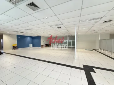 Ponto Comercial para alugar, 578m² no Boa Vista, Joinville