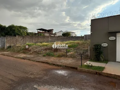 Lote/Terreno à venda, 1000m² no Cidade Jardim, Uberlândia