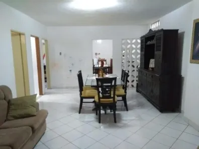 Casa com 3 Quartos à venda, 153m² no Alecrim, Natal
