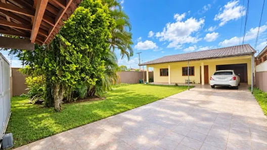 Casa com 3 Quartos à venda, 154m² no Barra do Saí, Itapoá