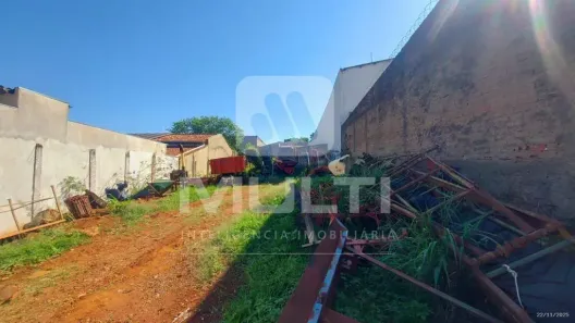 Lote/Terreno com 1 Quarto à venda, 11m² no Daniel Fonseca, Uberlândia