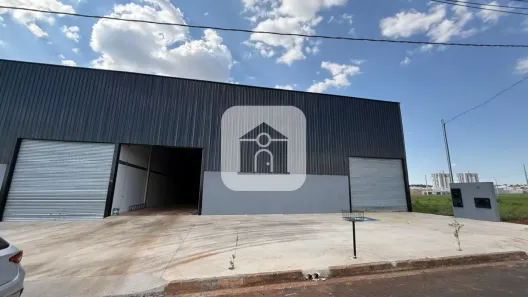 Galpão/Depósito/Armazém para alugar, 1000m² no Laranjeiras, Uberlândia