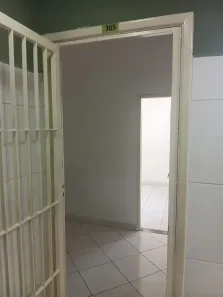 Sala Comercial para alugar, 28m² no Centro, Duque de Caxias