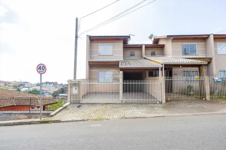 Sobrado com 3 Quartos à venda, 90m² no Jardim São Vicente, Campo Largo