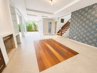 Sobrado com 4 Quartos à venda, 235m² no Centro, Taubaté