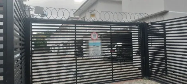 Casa de Condomínio com 2 Quartos à venda, 62m² no Chácaras Reunidas São Jorge, Sorocaba