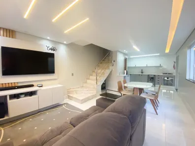 Sobrado com 3 Quartos à venda, 90m² no Vila Nivi, São Paulo