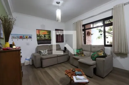 Casa com 4 Quartos à venda, 260m² no Jardim Cotiana, São Paulo