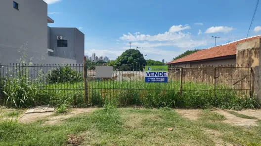 Lote/Terreno com 1 Quarto à venda, 360m² no São Francisco, Campo Grande